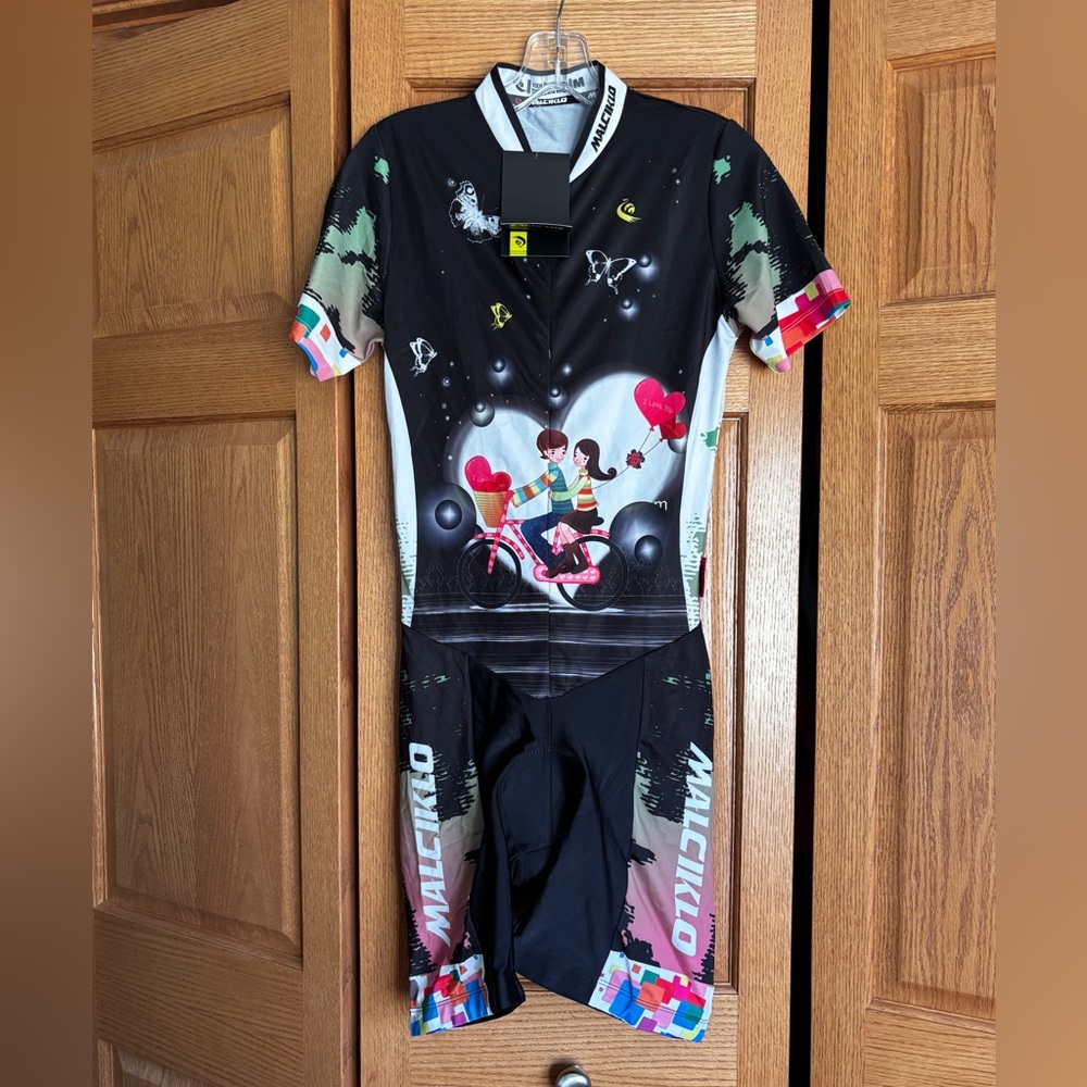 Malciklo sportswear women’s NWT Cycling Jersey and bib cycling set, size M